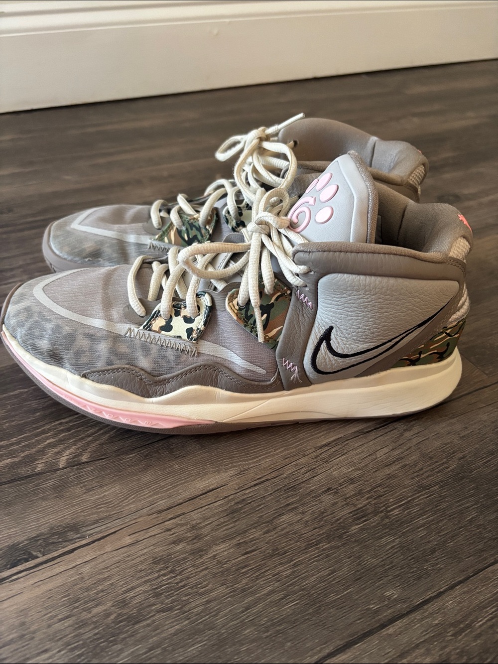 Nike Kyrie Infinity Leopard Camo Basketball Shoes Men's Size 9.5 Multi